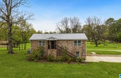 5785 EASTERN VALLEY ROAD, MCCALLA, AL 35111
