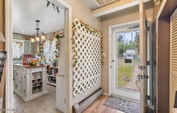 42 Walnut Street, Edison, NJ 08817