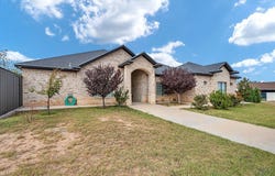 1907 N Fairgrounds Rd, Midland, TX 79705