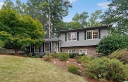 121 HERITAGE CIRCLE, MOUNTAIN BROOK, AL 35213