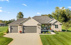 3801 S Elaine Drive, Warsaw, IN 46580