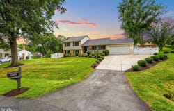7204 RIGHTERS MILL RD, DERWOOD, MD 20855
