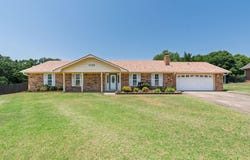 1109 W Washington Circle, Tecumseh, OK 74873