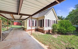 211 S Olive, Grapeland, TX 75844