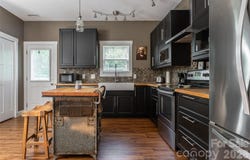 2 Mill Creek Loop, Asheville, NC 28806