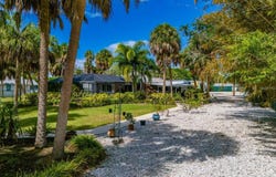 102 TROUVE Lane, RUSKIN, FL 33570