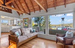 347 Emerald Drive, Lake Arrowhead, CA 92352