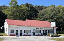 2069 LEE JACKSON HWY, STAUNTON, VA 24401