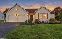 117 CEDAR Drive, DOVER, PA 17315