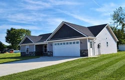 1302 S Walters, Robinson, IL 62454
