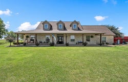 2765 Pleasant Run Road, McGregor, TX 76657