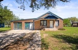128 NW 6th Street, Premont, TX 78375