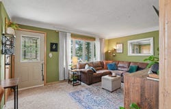 1100 Sheerer Avenue, Waterloo, IA 50701