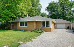 1316 E BEACH Street, Peoria, IL 61615