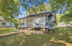 910 S Chattanooga Street, LaFayette, GA 30728