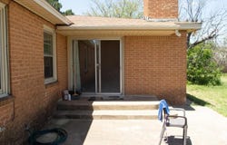 824 W Tennessee Street, Floydada, TX 79235