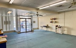 656 W Lancaster Boulevard, Lancaster, CA 93534