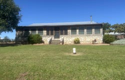 1109 Ashley Avenue, Llano, TX 78643