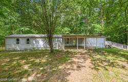 2417 Maytown Road, Bruceton, TN 38317