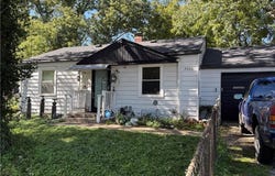 7000 Hunter Street, Raytown, MO 64133
