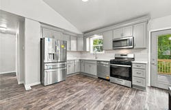 3265 Dorothy St, Lower Burrell, PA 15068