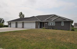 800 E 30th Street, Carroll, IA 51401