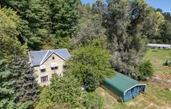 N7255 Holley Rd, Holmen, WI 54636