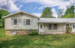 87 Camp Overton Rd, Rock Island, TN 38581