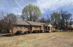 4 Carroll Cv, Forrest City, AR 72335