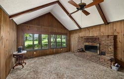 1980 Walker Lake Road, Ontario, OH 44906