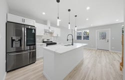 4642 W Monroe Street, Chicago, IL 60644