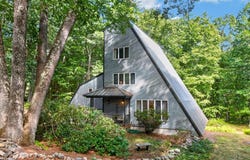 14 Pine Knoll Drive, Atkinson, NH 03811