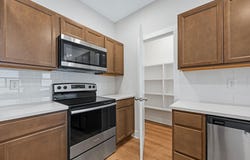 850 S Jay St, Valley Center, KS 67147-8977