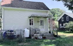 19 River Street, Plainfield, CT 06374