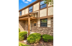 19600 Raleigh Circle S, Southfield, MI 48076