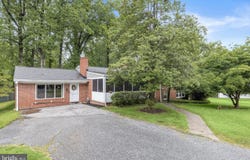2 GREENLEA DR, PIKESVILLE, MD 21208