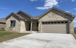 165 Tomahawk Boulevard, Cadiz, KY 42211