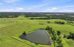 4 State Route D, Savannah, MO 64485
