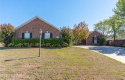 7505 Red Pine DR, Fort Smith, AR 72916