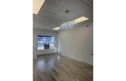 569 Main Street, Hyannis, MA 02601
