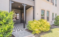 305 Sunset Lane, Fort Worth, TX 76114
