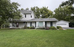 2472 W Red Oak Rd, FREEPORT, IL 61032