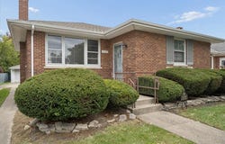 10300 Milford, Westchester, IL 60154