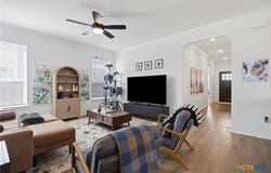 236 Colonel Mcnally Loop, Jarrell, TX 76537