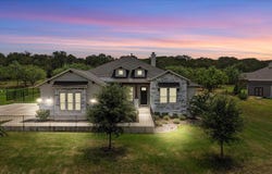 320 Raptor Beak Way, Cedar Creek, TX 78612