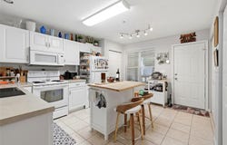 4611 SW 48TH Way, GAINESVILLE, FL 32608