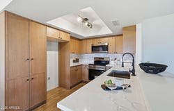 9453 W MCRAE Way, Peoria, AZ 85382