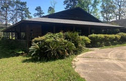 700 Oak Ridge Lane, Hemphill, TX 75948