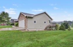 922 Fairway Drive, Howard, OH 43028