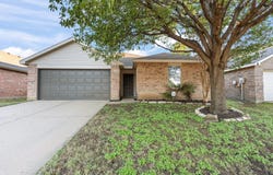 1128 Boxwood Drive, Crowley, TX 76036